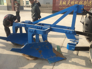 热销可调宽度的翻土犁 - 适合花园、果园和葡萄园使用 - Product Image 1