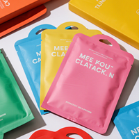 Sac en mylar irrégulier découpé à l'emporte-pièce de forme spéciale personnalisée avec trou de suspension pour masque hydratant sacs en plastique pour masque en feuille