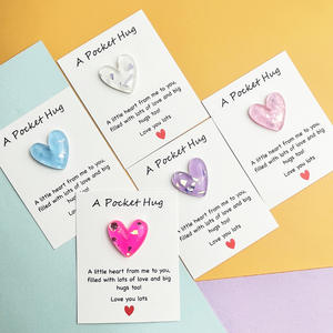 การ์ดอวยพรรูปหัวใจหลากสีสัน <span class=keywords><strong>ซี</strong></span>รีส์ GF Pocket Hug ของขวัญตกแต่งรูปหัวใจ สัญลักษณ์แห่งความรัก สำหรับวันวาเลนไทน์ การ์ดให้กำลังใจ - Product Image 4