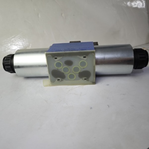 Componente Industrial Hidráulico Proporcional Rxeroth 4WRAE10E6-22/G24N9K3X/A1V R900558356 - Product Image 6