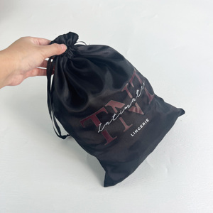 ถุงผ้าซาตินสีดำหรูหราพร้อมเชือกผูก - ถุงผ้าซาตินพิมพ์โลโก้ตามสั่งสำหรับบรรจุภัณฑ์ชุดชั้นในและอุปกรณ์จัดแต่งทรงผม - Product Image 4