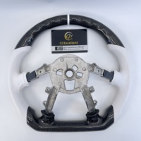 Volant en fibre de carbone véritable personnalisé de qualité supérieure pour Chevrolet Corvette C5 Z06 ZR1 1997-2004 avec poignées ergonomiques