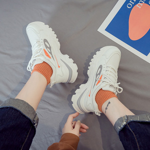 <span class=keywords><strong>2022</strong></span> nouvelle <span class=keywords><strong>mode</strong></span> en gros rehaussant respirant chaussures de <span class=keywords><strong>basket</strong></span>-ball décontracté marche course chaussures de sport chaussures pour femmes - Product Image 2