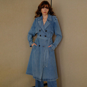 Manteau long en jean délavé bleu pour <span class=keywords><strong>femme</strong></span> Jancoco, coupe ajustée, double boutonnage, avec ceinture amovible - Product Image 1