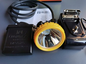 Lámpara <span class=keywords><strong>LED</strong></span> para Minería Chalimex M9070 Súper Brillante 25000lx 8.8Ah 10.4Ah con Batería de Iones de Litio - Product Image 3
