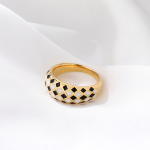 แหวนสแตนเลสสตีลสำหรับผู้หญิง สไตล์แฟชั่นอินเทรนด์ ชุบทองโบราณ ประดับด้วยพลอยหลัก ไม่มี ผลิตในจีน - Product Image 4