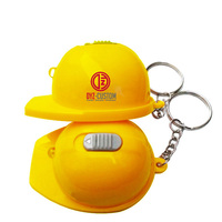 Cappello rigido promozionale a forma di portachiavi a LED con apribottiglie portachiavi in plastica