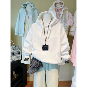 Haut court en velours pour <span class=keywords><strong>femme</strong></span>, style occidental, avec petite étiquette en cuir, idéal pour l'automne et l'hiver – Fabrication d'usine de haute qualité - Product Image 3