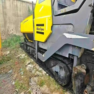 Dynapac 2530 Pavimentadora de asfalto usada Año 2015 Muy buenas condiciones de trabajo Repintar Máquina original Todos los accesorios - Product Image 4