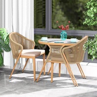 Ensemble de mobilier d'extérieur moderne, durable et imperméable pour hôtels, terrasses commerciales et espaces de loisirs, comprenant un fauteuil et une table à manger