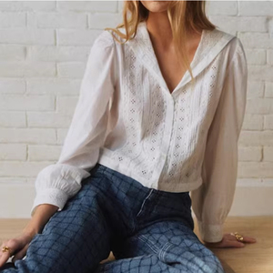 Chemisier pour femme vintage français, broderie ajourée lourde, coupe ample et ajustée, manches longues - Product Image 3