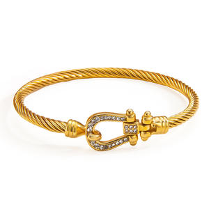 SZ260Diamond-Accented fibbia a ferro di cavallo, PVD oro placcato 18K bracciale in acciaio inox catena di corda, minimalisti di lusso polsino - Product Image 5