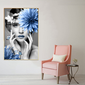 Belle <span class=keywords><strong>femme</strong></span> avec une décoration murale de fleurs bleues et blanches, toile conçue sur toile, <span class=keywords><strong>peinture</strong></span> d'affiche pour <span class=keywords><strong>la</strong></span> décoration de <span class=keywords><strong>la</strong></span> pièce et de <span class=keywords><strong>la</strong></span> maison - Product Image 3