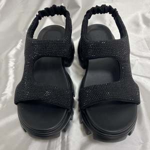 Sandales plates légères à cristaux et lanières épaisses pour femmes, semelle épaisse, sportives, élastiques, avec logo personnalisé, collection Evergreen Printemps - Product Image 5