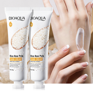 Crema Mani all'Estratto di Riso a Marchio Privato, Idratante, Sbiancante, Illuminante, Non Unta, Anti-Età, Texture Setosa e Liscia - Product Image 6