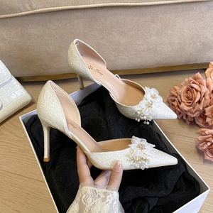 2025 Spring/Summer New Korean-style Hollow High Heels Stiletto Pointed-toe Bow-knot Flower <b>Sandals</b> Fashionable White PU Lining - Product Image 4