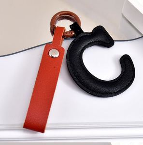 Porte-clés Alphabet 26 Lettres en Cuir PU, Breloque de Sac Initiale, Pendentif Personnalisé en Anglais pour Clés - Product Image 6