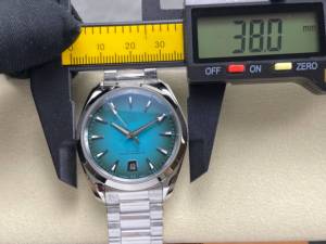 Montre mécanique de luxe de qualité supérieure, étanche, 42 mm, mouvement VS Factory 8800, 50 bars, bracelet en cristal de saphir turquoise - Product Image 2