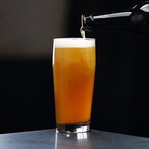 Allemagne <span class=keywords><strong>SAHM</strong></span> <span class=keywords><strong>Verre</strong></span> à bière Classique Tasse à bière artisanale réutilisable avec couvercles <span class=keywords><strong>Verre</strong></span> transparent pour eau Vin Logo personnalisable - Product Image 2