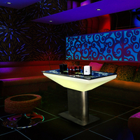 Tables de restaurant, tables lumineuses pour discothèques, tables de bar, tables modernes pour hôtels, meubles commerciaux, panneau LED avec perles LED