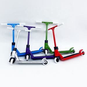 קורקינט אצבעות מתכת זול בסיטונאות, קורקינט אצבעות מקצועי מסגסוגת, פינגרסקוטר - Product Image 1