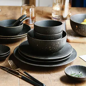 Матовая черная керамическая тарелка для стейка с золотым ободком, тарелки для макаронных изделий 8, 10 дюймов, миска для ресторана, ложка, набор посуды, тарелка и блюда для зарядки