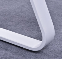 Pied de table de bureau au design tendance en forme de papillon avec fonction de gestion des câbles pour poste de travail