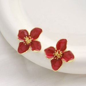 Pendientes de tuerca dorados para mujer, de acero inoxidable, con diseño de lazo escultural, corazón texturizado, hoja y flor, geométricos exagerados, para fiesta - Product Image 6