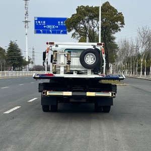 Camión Portacoches Isuzu 700P, Camión de Remolque de Plataforma Plana de 5 Toneladas, Camión de Remolque de Plataforma Deslizante de 7 Toneladas con Cabrestante - Product Image 3
