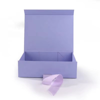 Boîte-cadeau pliable personnalisée en gaufrage de feuille d'or Emballage de chaussette pliable d'expédition à plat réutilisable écologique Avantage UV