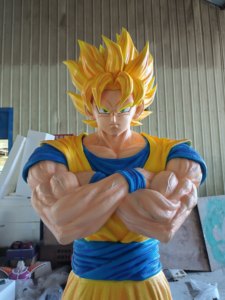 Statua di <span class=keywords><strong>Goku</strong></span> di <span class=keywords><strong>Dragon</strong></span> <span class=keywords><strong>Ball</strong></span> <span class=keywords><strong>Z</strong></span> a Mezzo Busto in Resina con Illuminazione - Product Image 4