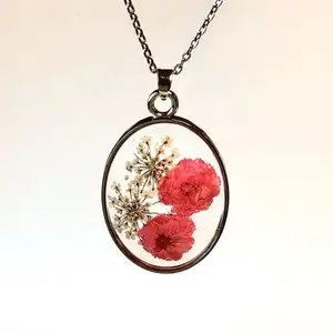 Colorful Fashion Natural Real Dried Flower Acrylic Epoxy Resin Necklace Oval Big Pendant Girls Gifts Wholesale