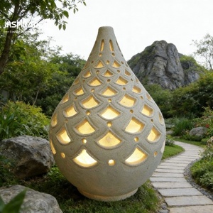 Éclairage paysager pour escaliers, terrasses et jardins baroques, sculpture lumineuse - Product Image 1