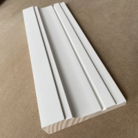 Plinthe en bois enduit de gesso pour la décoration de la maison