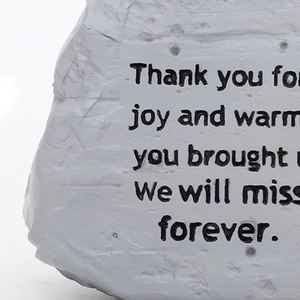 High Quality Pet <b>Urn</b> Funerary Memorial Products Handicraft Resin Material - Product Image 3