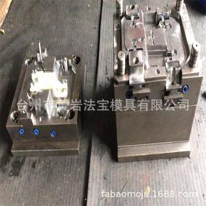 แม่พิมพ์ฐานไฟหน้ารถยนต์แบบช่องเดียว แนวนอน ได้รับการรับรองมาตรฐาน ISO9001 - Product Image 1