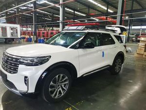 CHUFEI 2025 Explorer SUV Neuf Automatique Essence Véhicule <span class=keywords><strong>Ambulance</strong></span> Émissions EURO 5 Longueur 3-8m Transmission 4x2/4x4 Pour Patients - Product Image 1