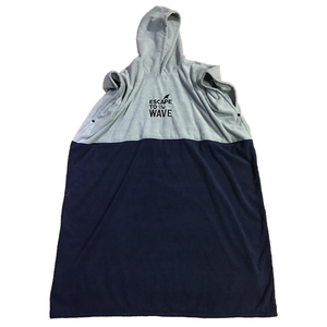 Poncho <span class=keywords><strong>de</strong></span> <span class=keywords><strong>surf</strong></span> en microfibre brodé avec logo personnalisé pour adulte Serviette <span class=keywords><strong>de</strong></span> <span class=keywords><strong>bain</strong></span> à capuche <span class=keywords><strong>Cape</strong></span> épissée et serviette <span class=keywords><strong>de</strong></span> plage à capuche - Product Image 6