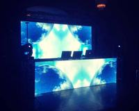 Pantalla LED portátil súper delgada para eventos en vivo Alquiler de cabina de DJ LED curva digital interactiva de video