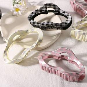 Grande pince à cheveux géométrique en plastique en forme de nuage pour femme, accessoire de mode pour cheveux fins, idéale pour les bals de promo - Product Image 1