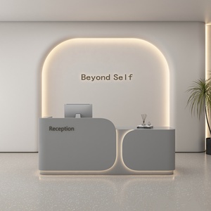 Comptoir de réception incurvé moderne avec éclairage LED, comptoir frontal personnalisable pour salon, hôtel et centre de santé - Product Image 4