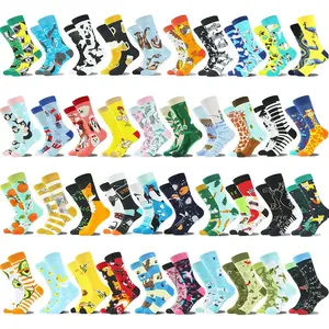 Venta al por mayor de las mujeres del equipo de algodón de la novedad calcetines de vestir de impresión personalizada Jacquard calcetines coloridos Unisex rayas divertidos calcetines felices para los hombres