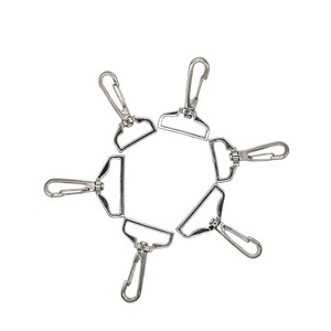 Clip giratorio metálico de tres líneas de alta calidad para bolsos, ropa, llaveros, accesorios de manualidades, acabado pulido, OEM personalizable - Product Image 1
