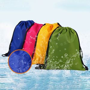Sac à dos de sport en polyester imperméable pour activités de plein air : basketball, tennis, badminton, course à pied, marathon, avec cordon de serrage en tissu Oxford - Product Image 2