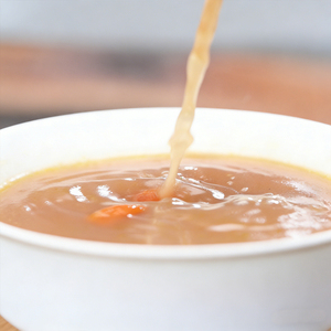 Pigeon Royal Âgé Fumé et Rôti, Viande Tendre Riche en Protéines et Minéraux, Emballage Sous Vide, Salinisé, Alimentation Saine et Nutritive de Qualité Supérieure - Product Image 4