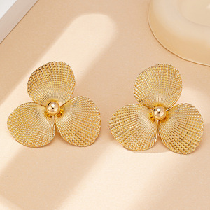 Pendientes de Espiral Negros Clásicos Europeos y Americanos, Diseño Elegante, Regalo Unisex - Product Image 4