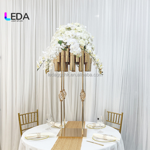 LEDA Nouvelle Tendance Centre de Table de Luxe Support à Fleurs en Métal Doré pour Mariage - Product Image 4