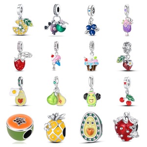 Breloques en forme d'avocat, fraise, cerise, citron, en cuivre plaqué argent, avec émail et zirconiums cubiques, pour bracelet DIY, cadeau - Product Image 1