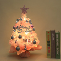 Mini árbol de Navidad con LED muñeco de nieve globo cadena luces conos de pino bolas adornos de mesa pequeño árbol de abeto de Navidad Artificial