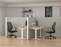 Table d'étude ergonomique professionnelle OMNI, bureau électrique réglable en hauteur avec une large plage de hauteur et des roulettes